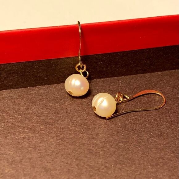Pearl Earrings - Picture 5 of 12